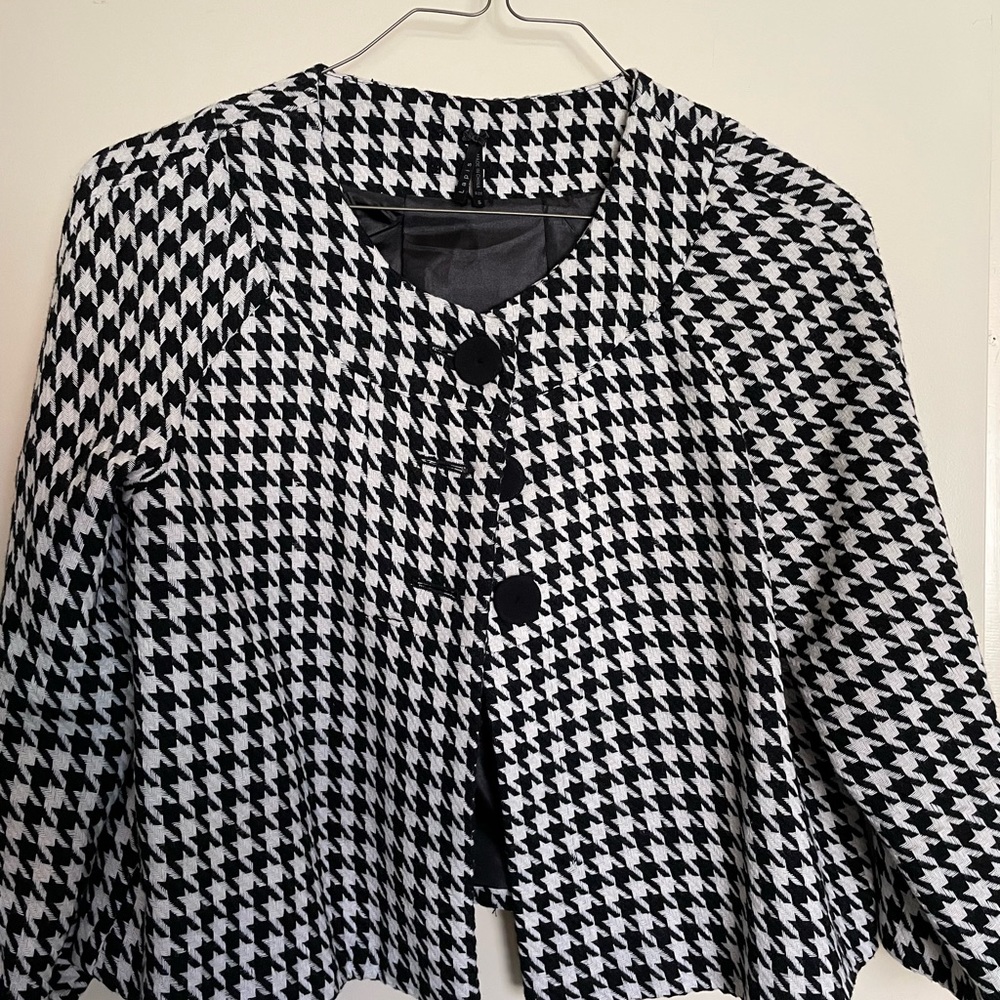 Black and white houndstooth Bolero